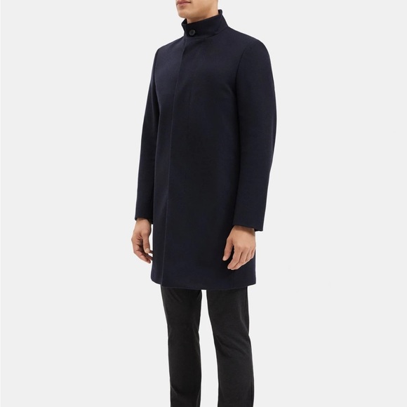 Theory Single-Breasted Coat in Wool - Picture 2 of 5